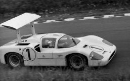 (image for) 1967 Chaparral 2F - BOAC Winner - Phil Hill / Mike Spence