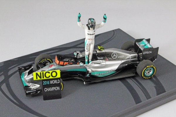 (image for) Mercedes F1 W07 Hybrid #6 Nico Rosberg - Abu Dhabi Edition