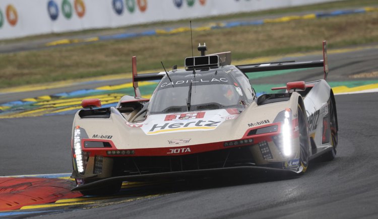 Bracelet Des 24 Heures Du Mans 2025 - Cadillac Hertz Team JOTA, ⌀65mm, V Series #12 38