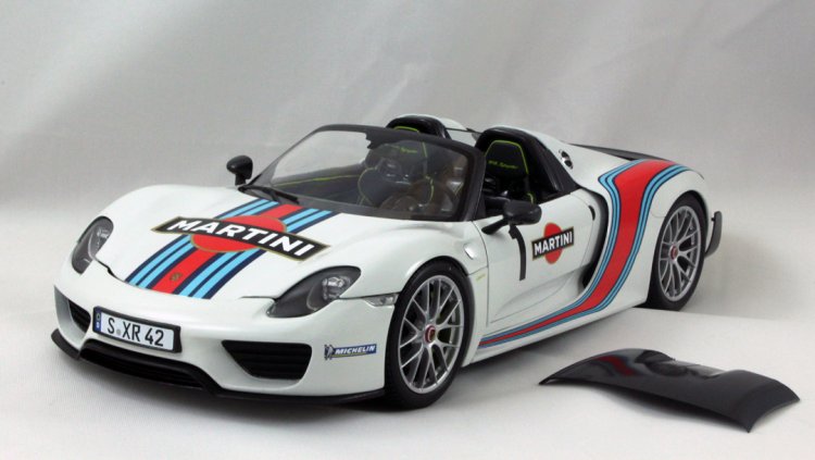 (image for) Porsche 918 Spyder - 2013 - W/Weissach Package - Martini - Click Image to Close